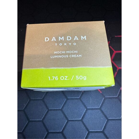 DAMDAM Tokyo Mochi Mochi Luminous Plumping & Hydrating Moisturizer 1.76oz - Picture 1 of 6